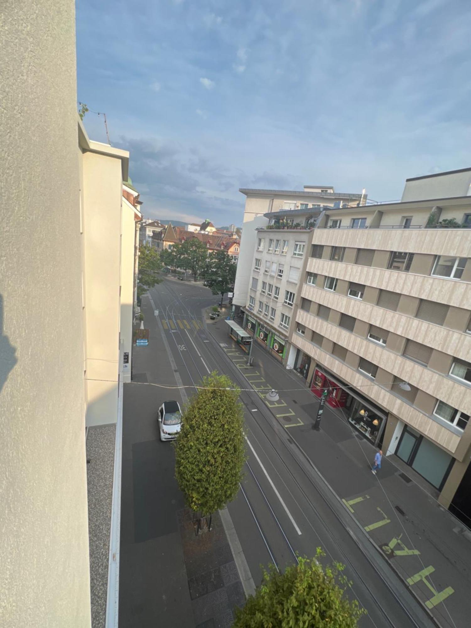 Best Located & Fully Equipped Apartment At Basel Sbb Main Station Esterno foto